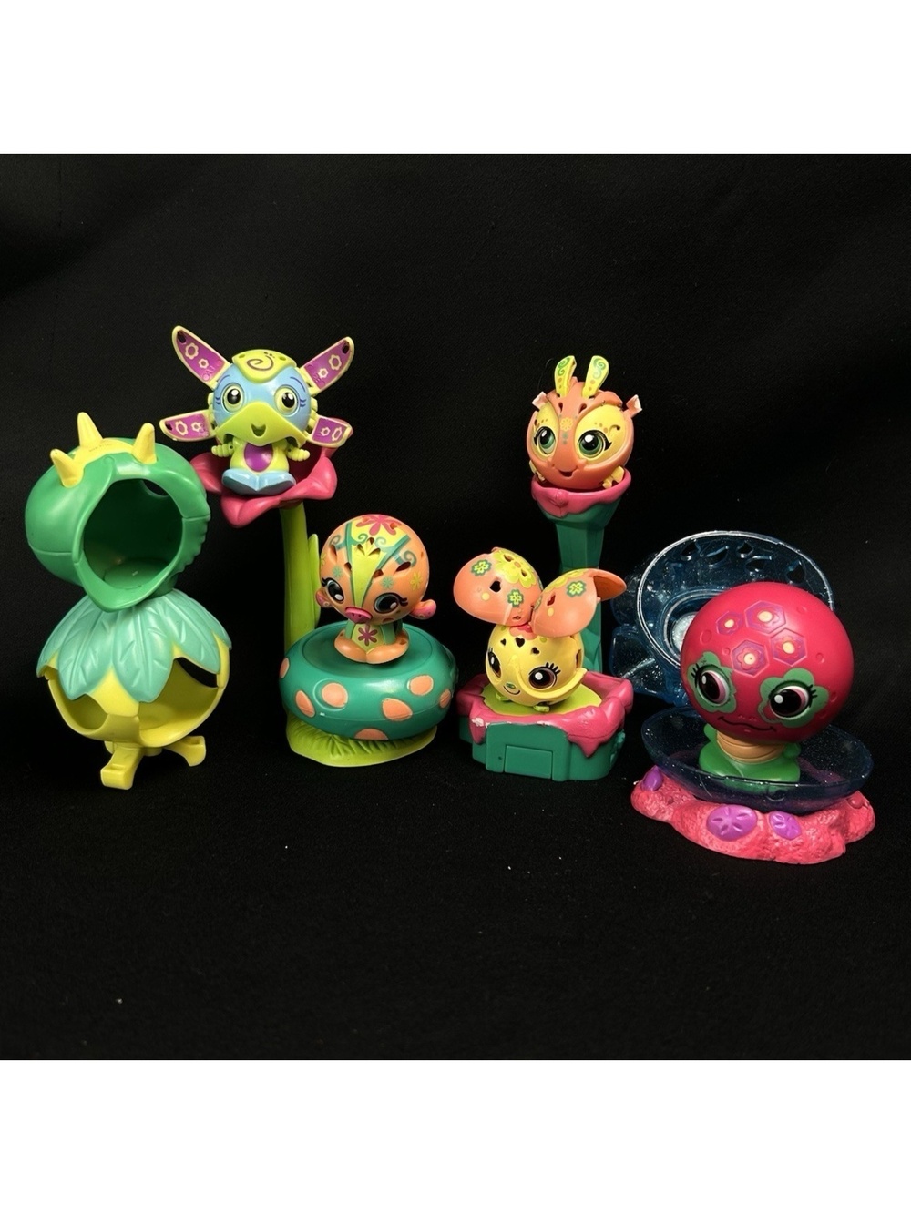 Spin Master Sega Zoobles Figures & Accessories Lot Spring To Life **Read**